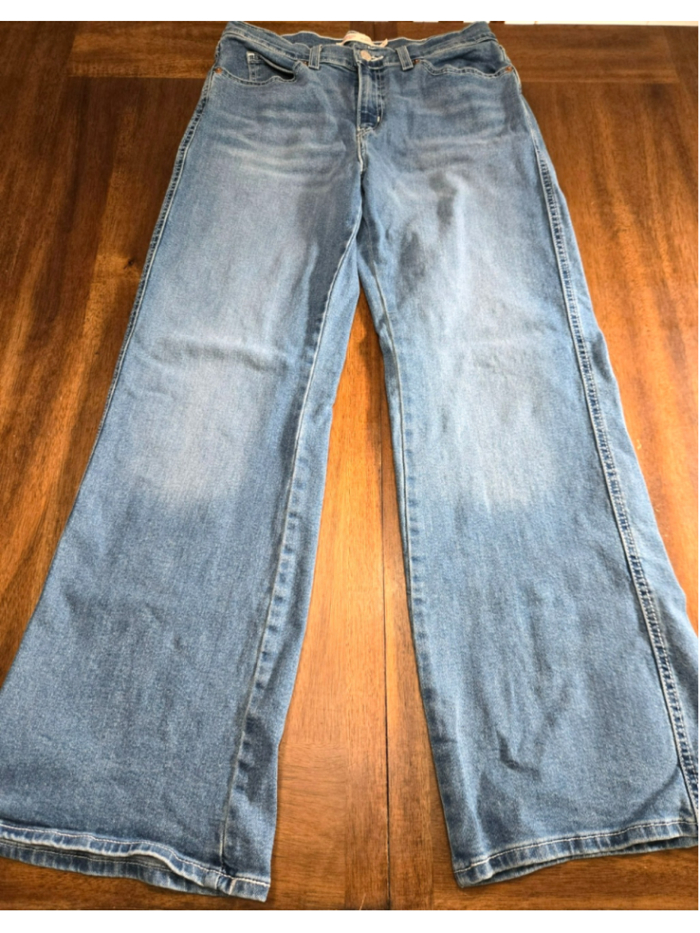 Signature Levi Strauss Vintage Relaxed Bootcut Jeans Womens SZ 6 W28 Light Wash